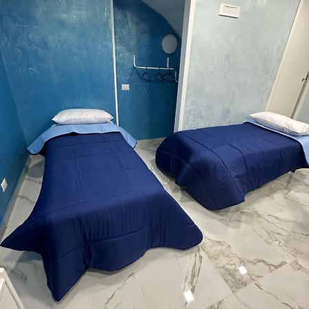 Blue House Apartment Naples Luaran gambar